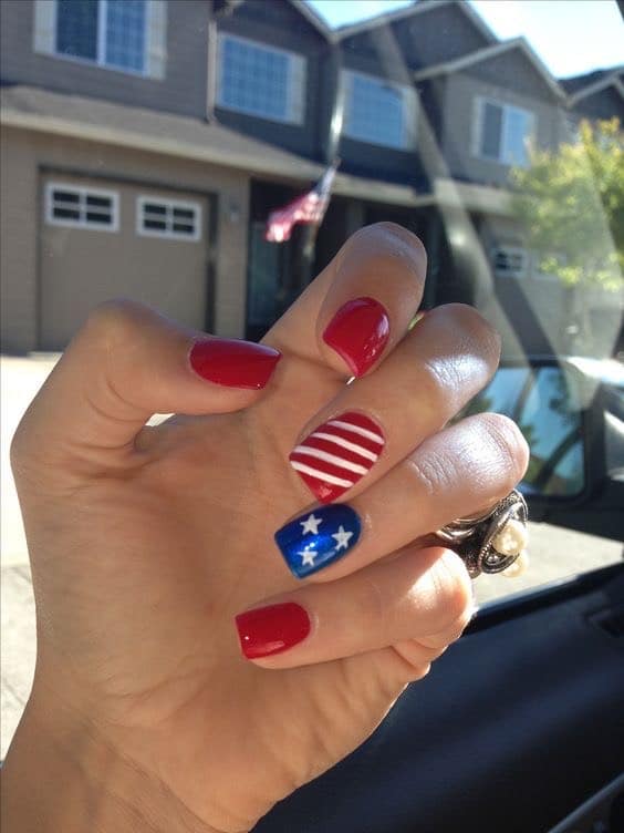 4th of July nail art red stripes